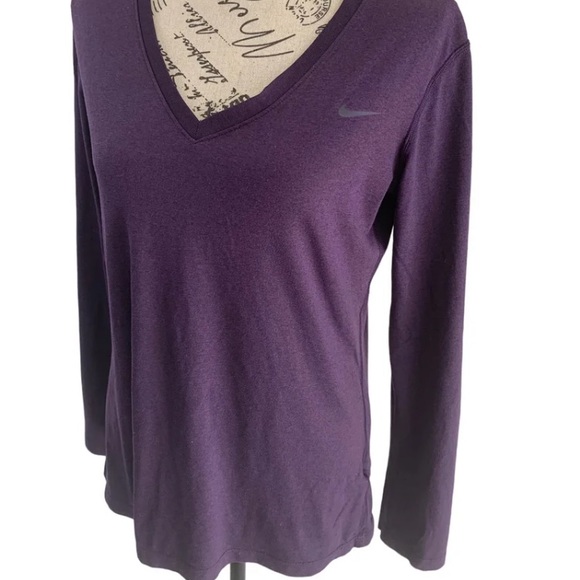 * Nike Womens medium dry fit shirt - Picture 4 of 7